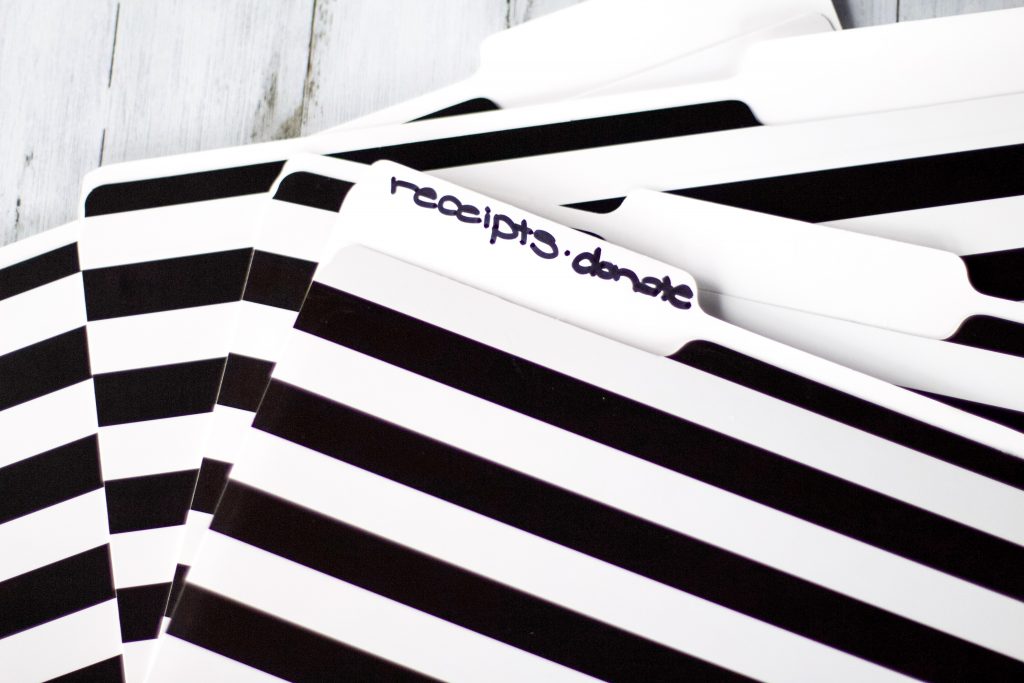 File folders to represent lack of paper clutter #declutterpaper