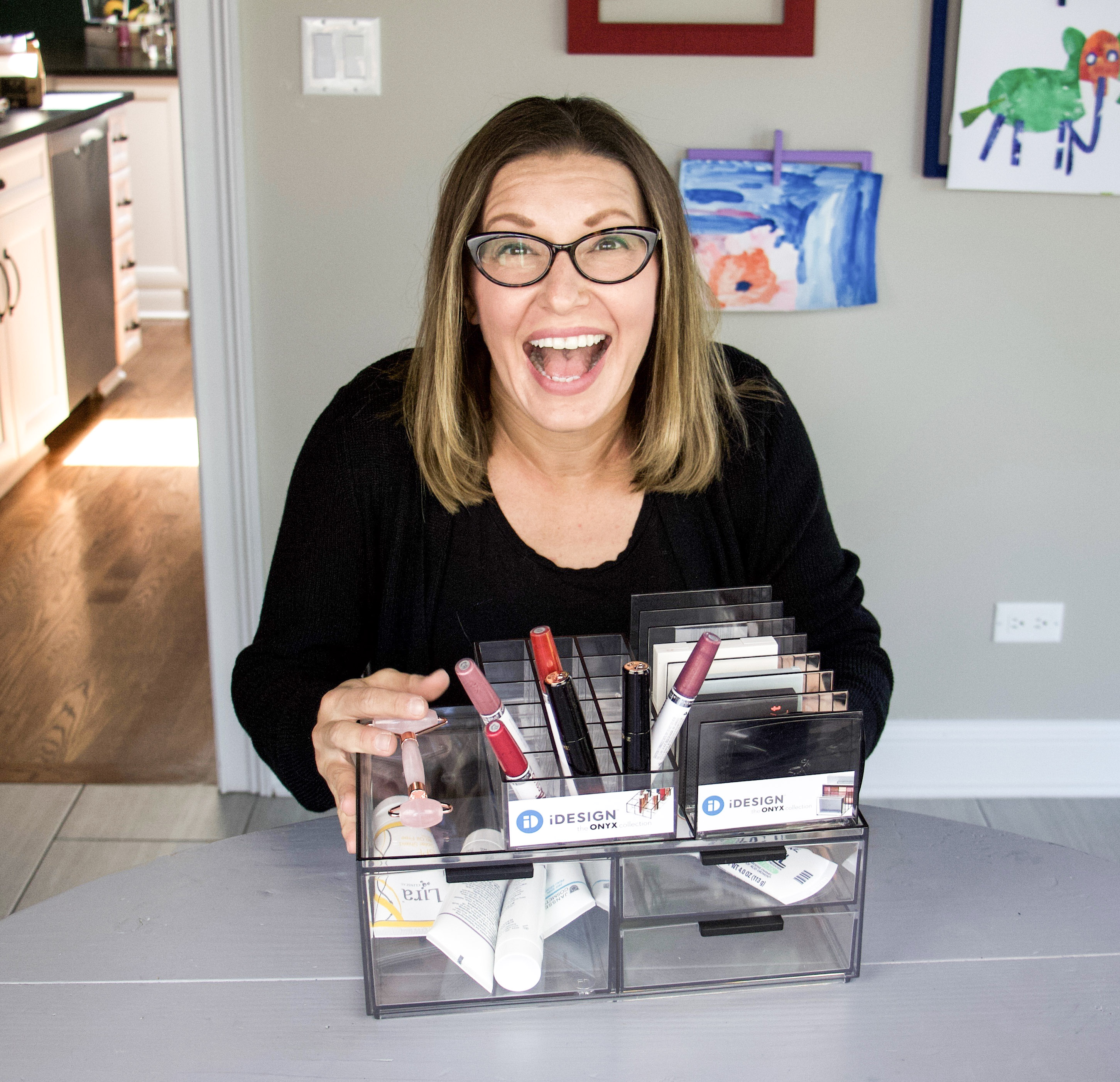 how to organize a bathroom when you don't have any drawers
