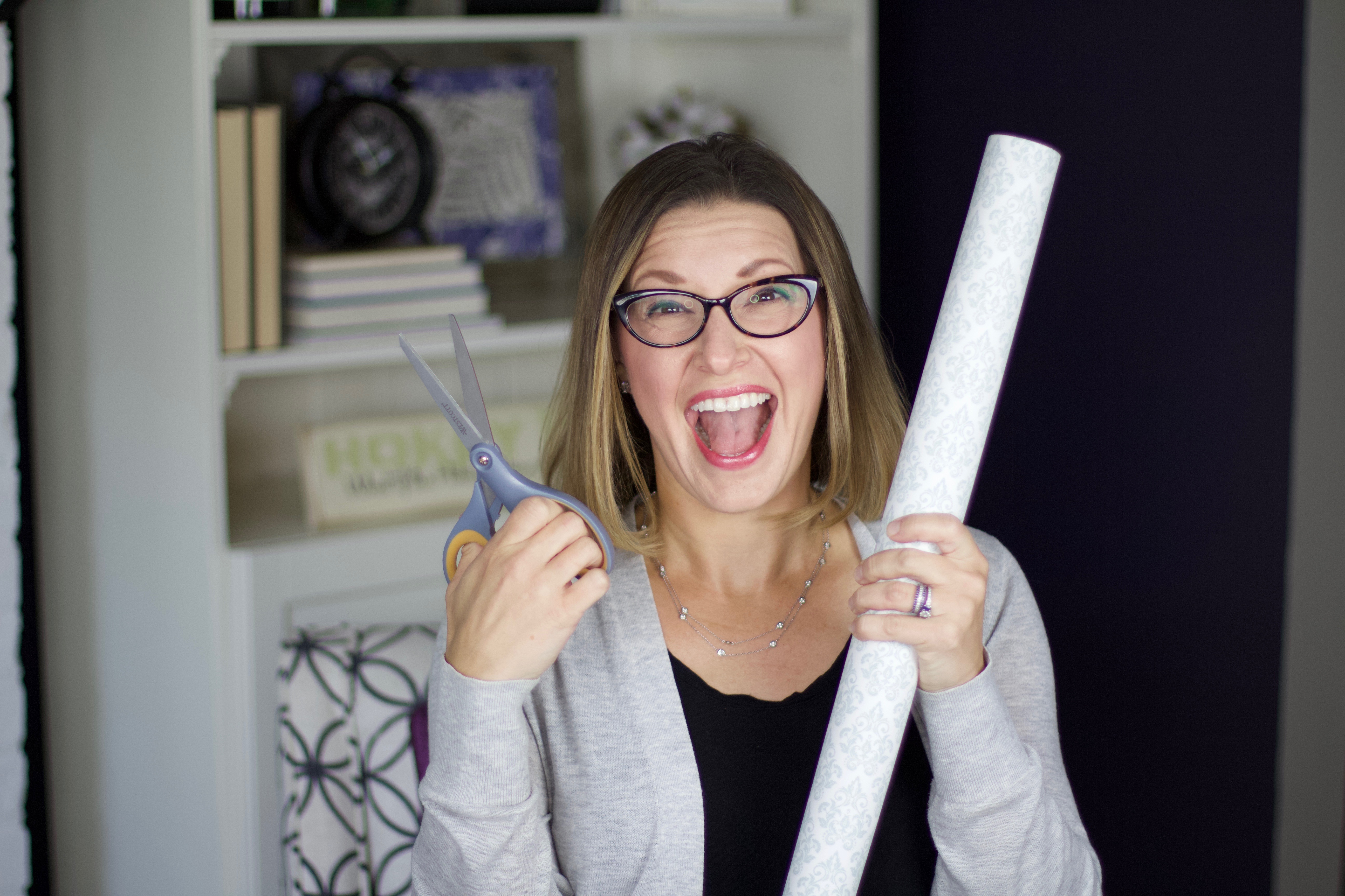 how to cut straight lines on drawer liner with the organized mama
