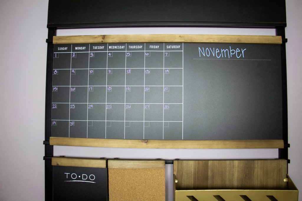 close up of calendar 1thrive command center