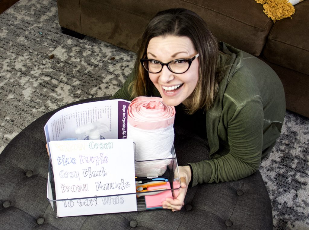 The Organized Mama and her declutter caddie