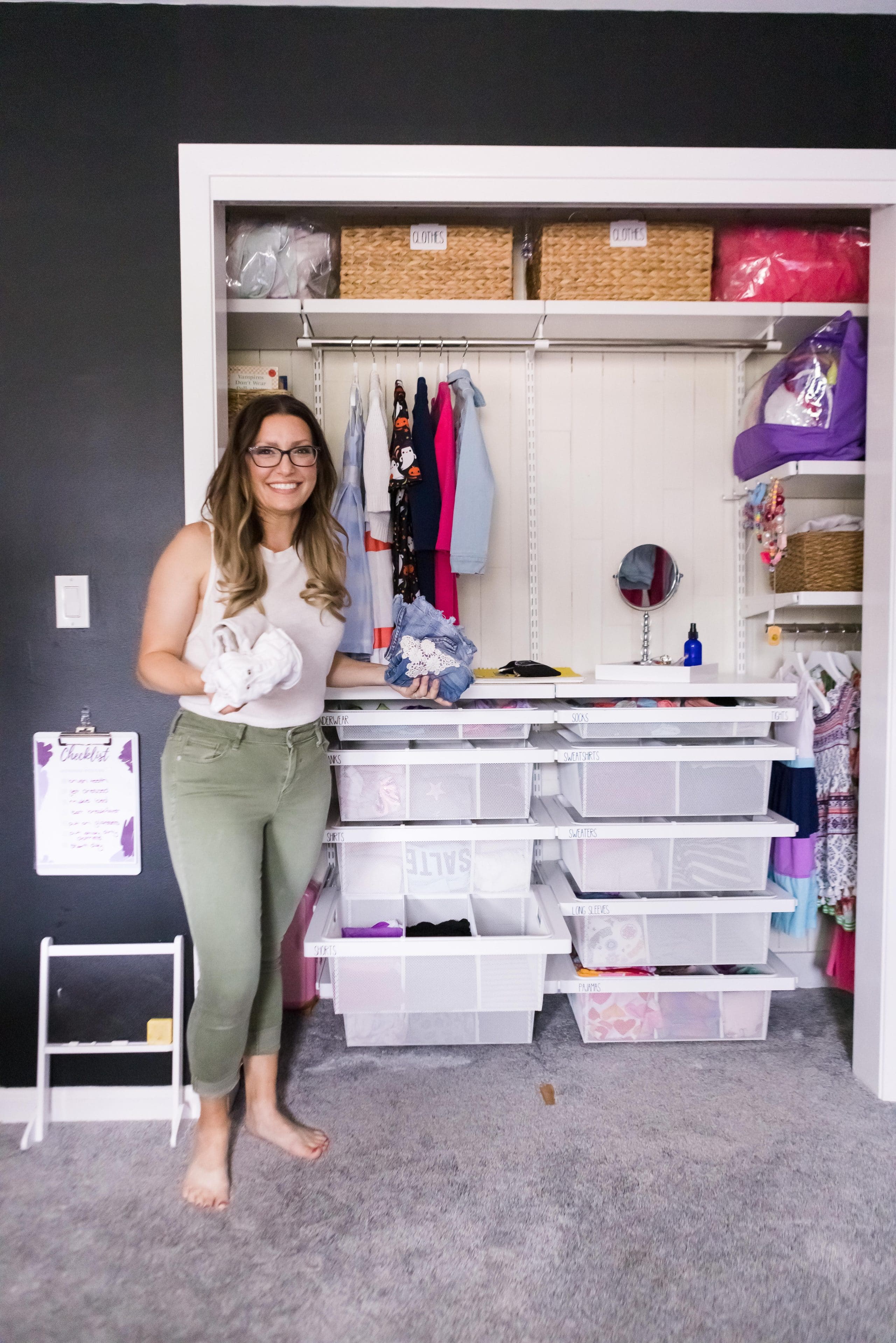 The Organized Mama folding clothing