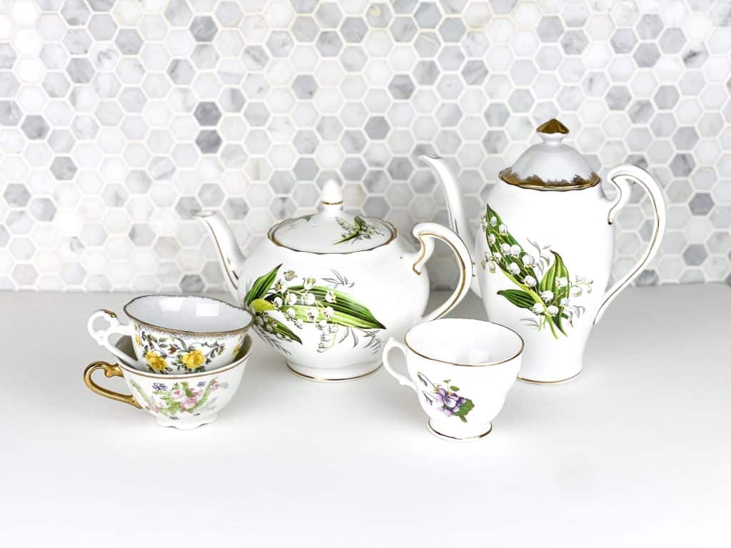 teacups and sauces and tea pots