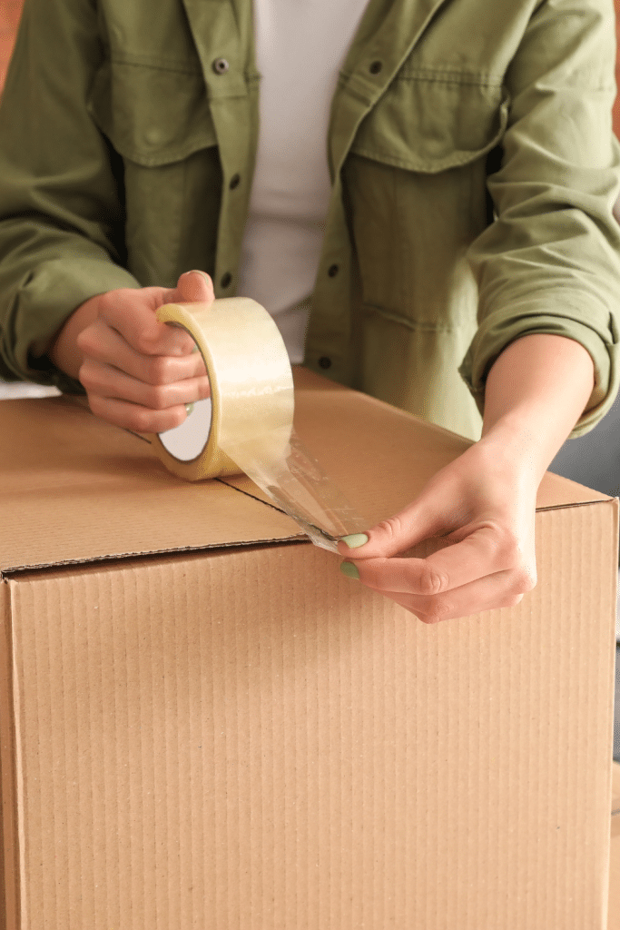 taping boxes for move