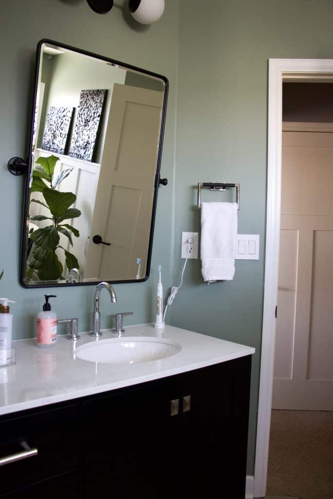 bathroom vanity