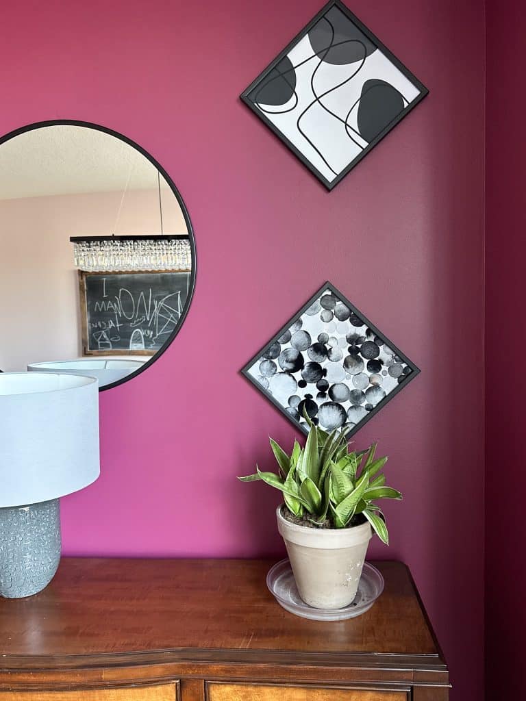 hanging pictures on wall without using nails